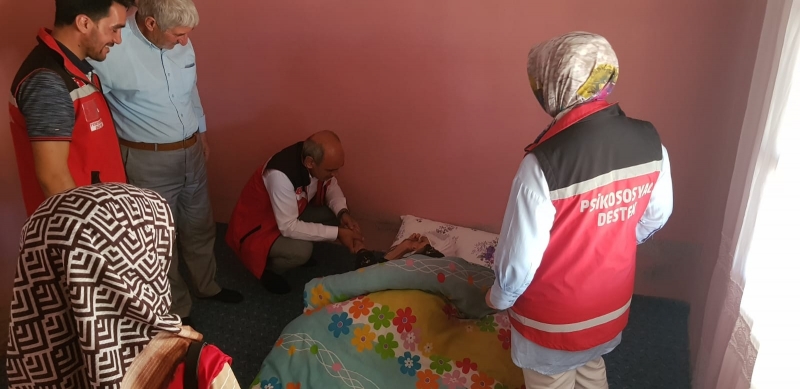 102 Yaşındaki Nineye Anlamlı Ziyaret