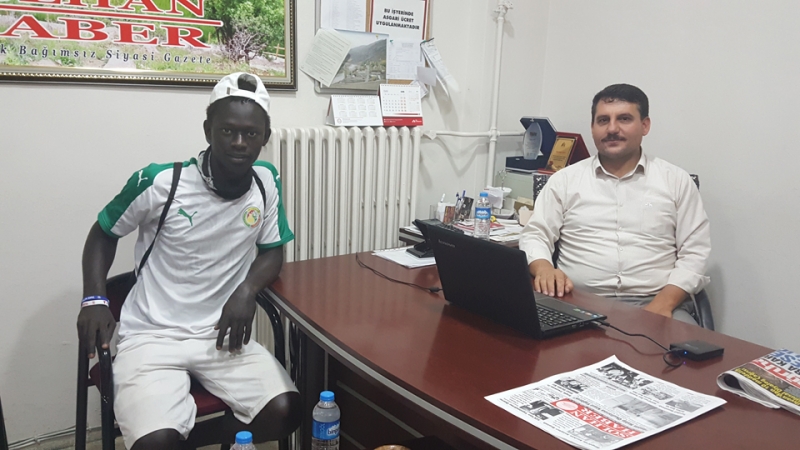 Afrika’dan Selam Getiren Senegalli Mustafa Solhan’da