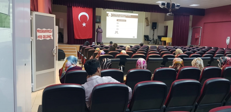 Ailelere Mahremiyet Eğitimi Verildi