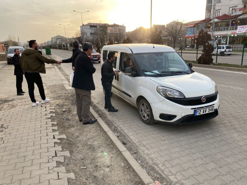 AK PARTİ İLÇE TEŞKİLATINDAN “İFTAR’A 5 KALA” ETKİNLİĞİ