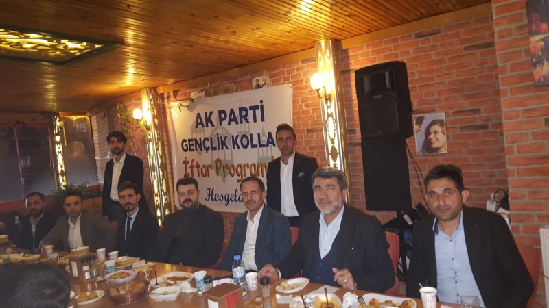 AK PARTİLİ GENÇLER İFTAR PROGRAMINDA BULUŞTU