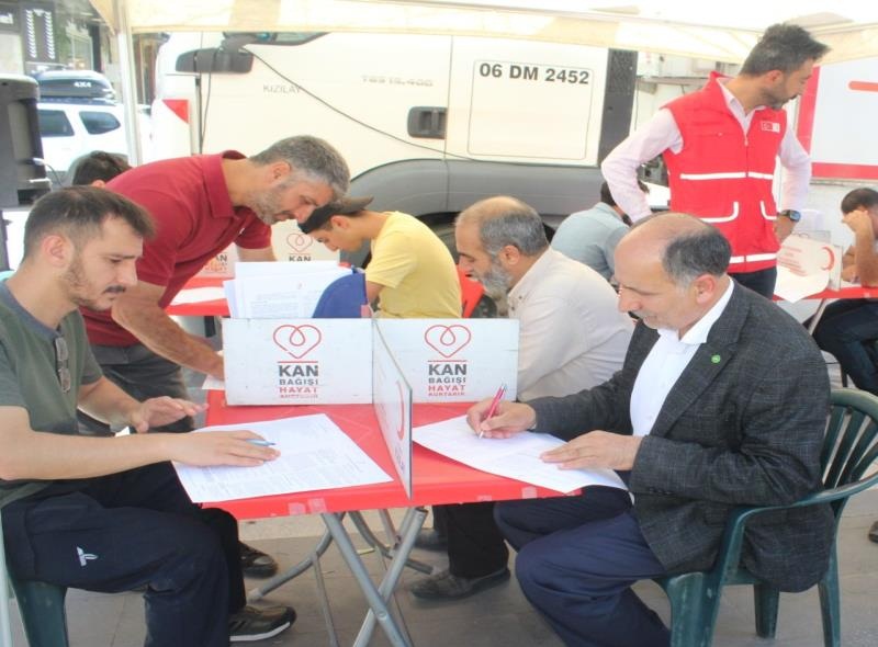 ALPAYA, “VATANDAŞIMIZI KAN BAĞIŞI GİBİ HAYIRLI İŞLERDE YARIŞMAYA DAVET EDİYORUZ”   