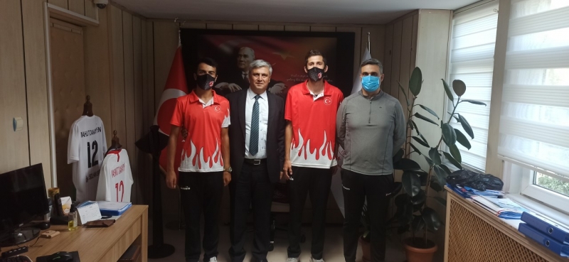 Başarılı Sporculardan Danayiyen’e Ziyaret