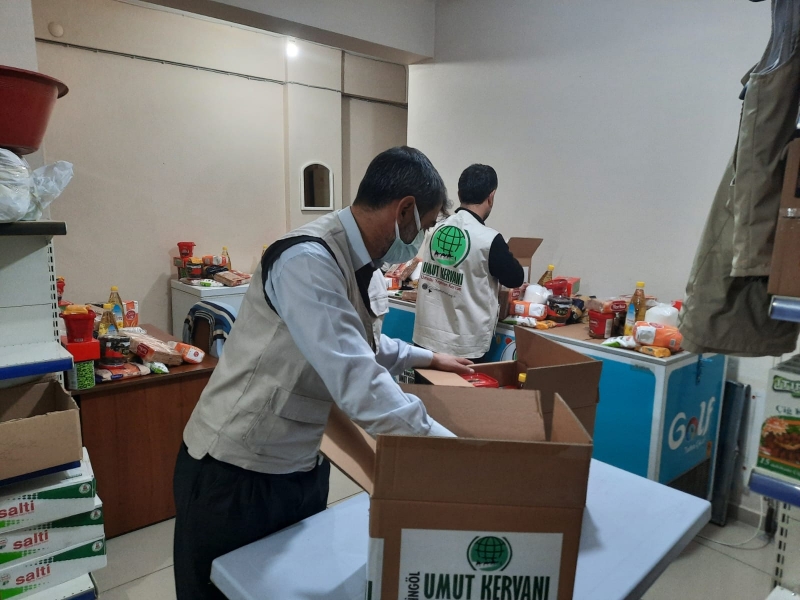 BİNGÖL UMUT KERVANI’NDAN 114 AİLEYE YARDIM