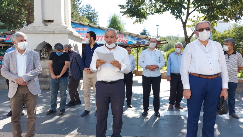 Bingöl’de imam hatiplilere hakaret eden Mütercimler hakkında suç duyurusu yapıldı