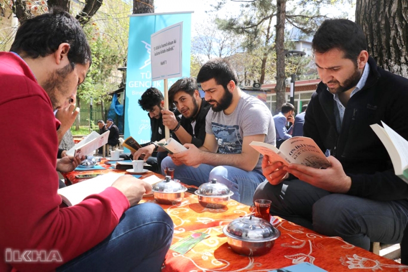 Bingöl’de Kitap Okuma Etkinliği Yapıldı