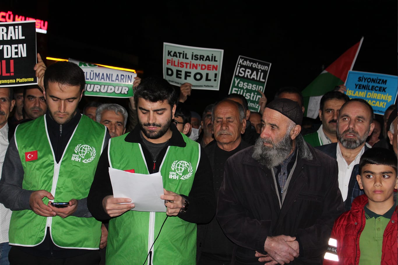 BİNGÖL’DE "KUDÜS İÇİN KIYAMA" KONULU BASIN AÇIKLAMASI DÜZENLENDİ