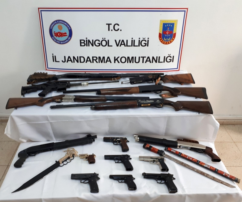 Bingöl’de Silah Kaçakçılarına Operasyon: 11 Gözaltı