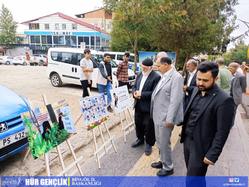 BİNGÖL’DE YASİN BÖRÜ VE ARKADAŞLARI ANISINA RESİM SERGİSİ AÇILDI