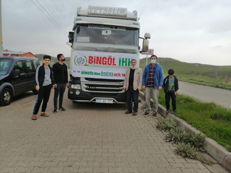 Bingöl’den Suriye’ye 33. İnsani Yardım Tırı   