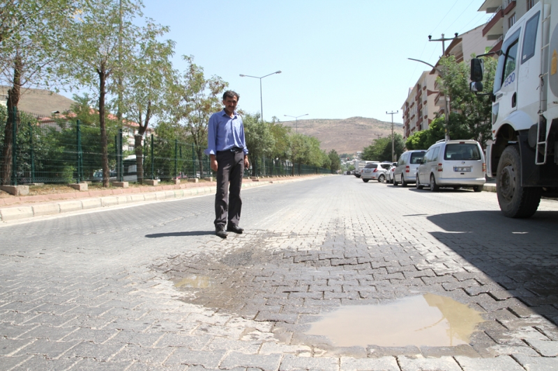 Bozuk Yollar, Sürücüleri Çileden Çıkardı