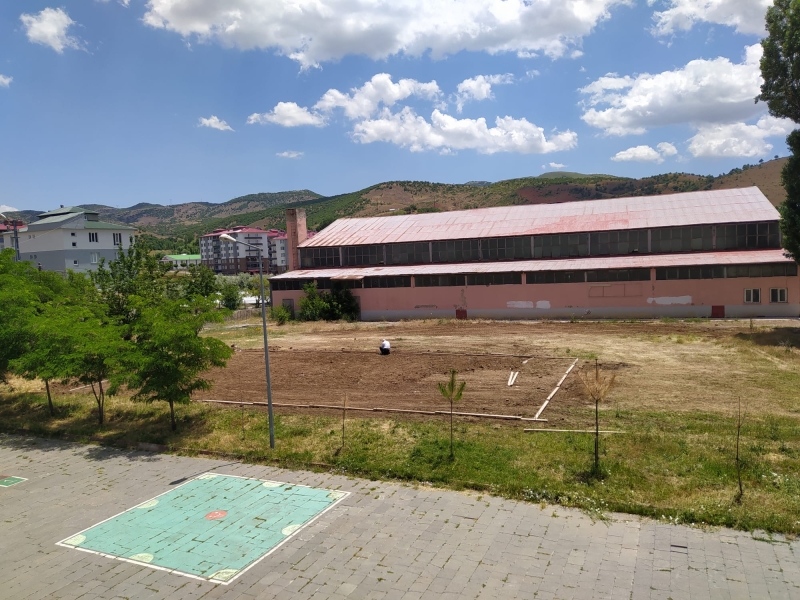 ÇOCUKLARIN EĞİTİMİ İÇİN YÜZME HAVUZU YAPILIYOR