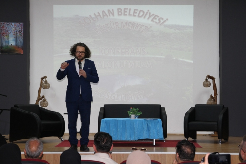 “DİJİTAL DÜNYA VE DİJİTALİZM” SEMİNERİ VERİLDİ