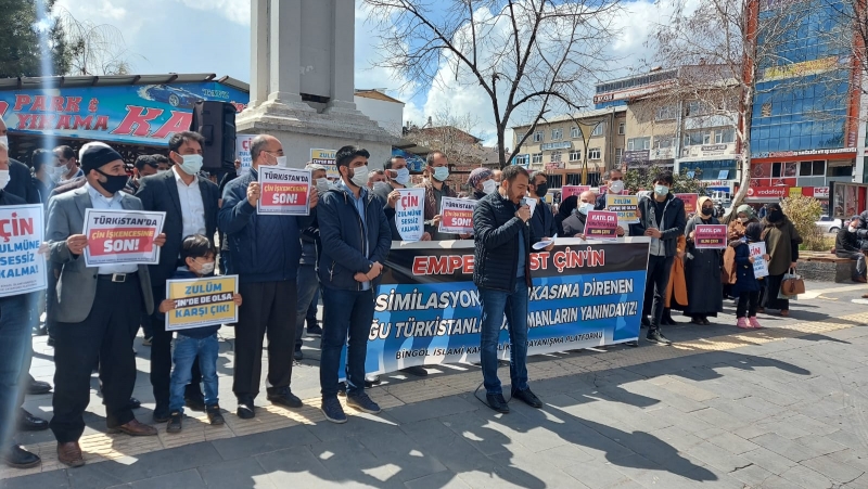 Doğu Türkistan’daki Zulümler Bingöl’de Protesto Edildi 