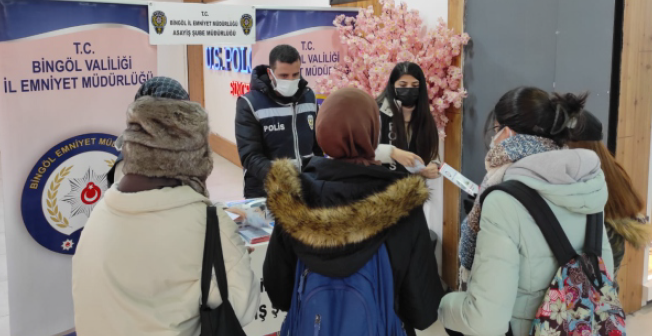 DOLANDIRICILIK OLAYLARI HAKKINDA BROŞÜR DAĞITILDI