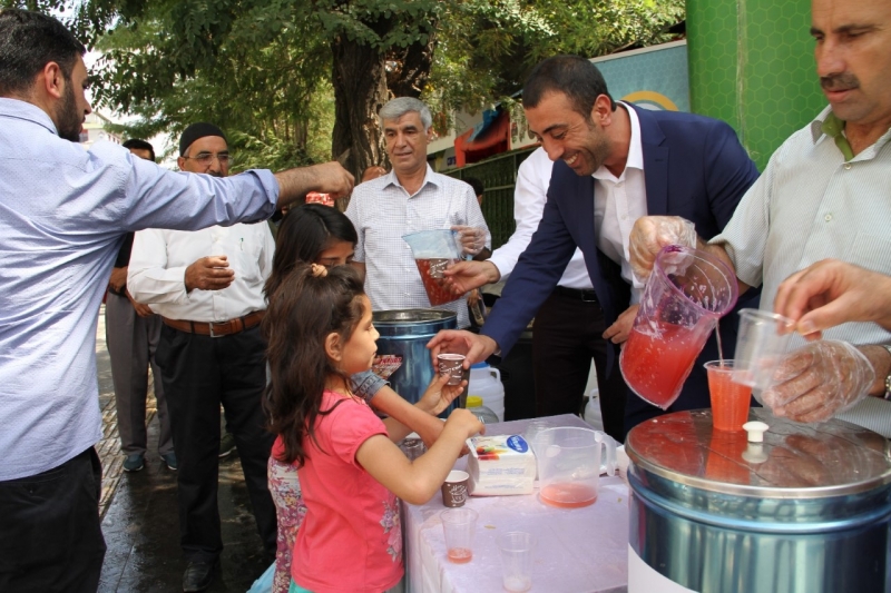 Gazlı İçeceklere Karşı Hoşaf İkramı Yapıldı