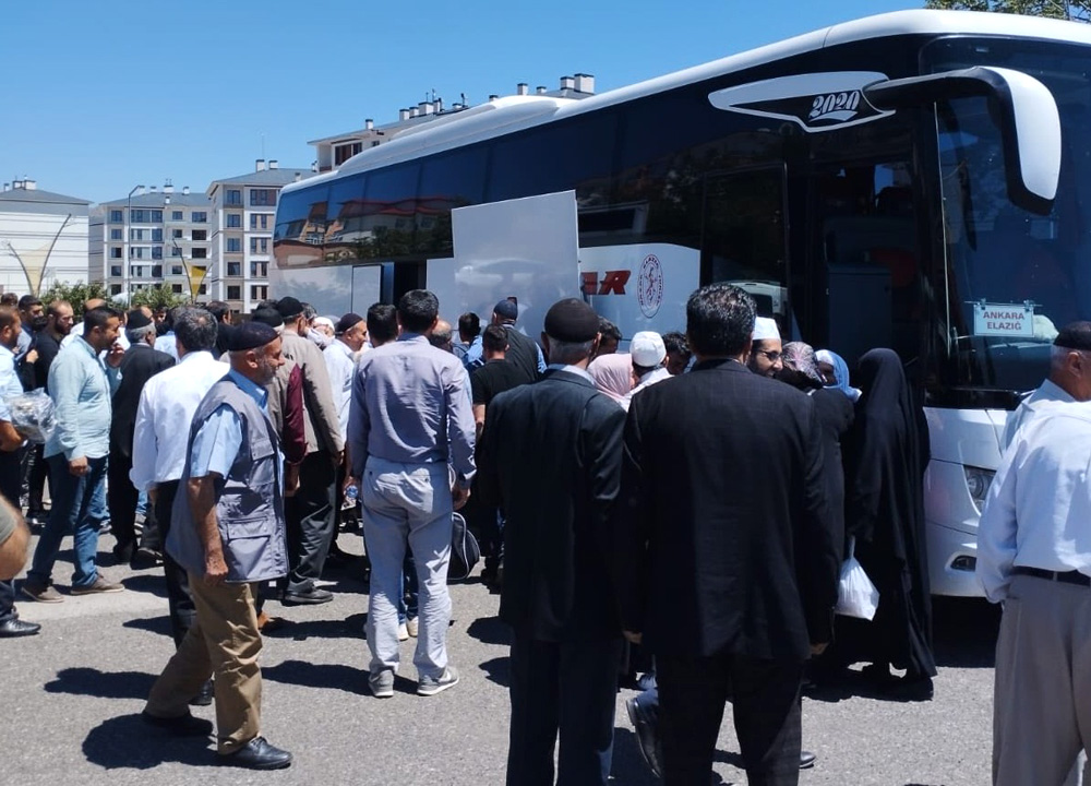 HACILAR, KUTSAL TOPRAKLARDAN DÖNDÜ