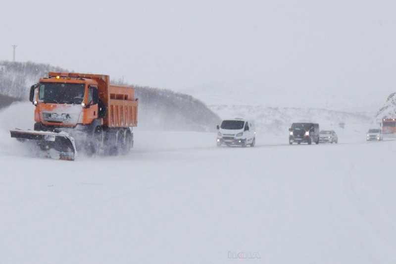 Kar Nedeniyle 278 Köy Yolu Ulaşıma Kapandı
