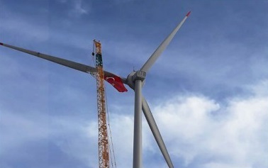 Karlıova’da Rüzgar Türbini Tamamlandı