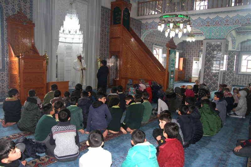 Öğrencilerden Camii Ziyareti