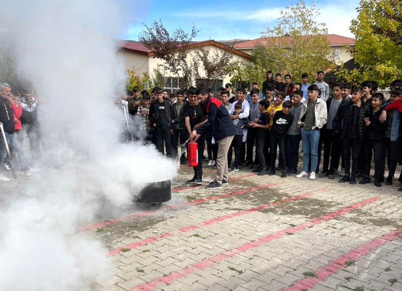 ÖĞRETMEN HÜSEYİN ARTUNÇ OKULUNDA TATBİKAT