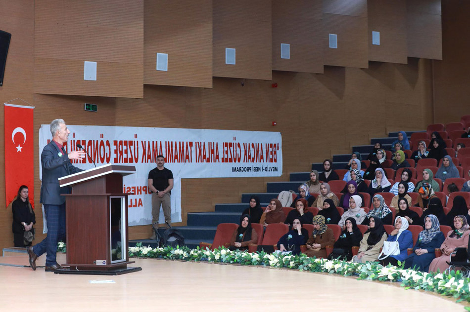 ‘PEYGAMBERİMİZ, İMAN VE İSTİKAMET’ KONFERANSI DÜZENLENDİ