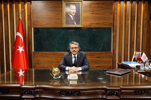 “PEYGAMBERİMİZİ ANMAKTAN ZİYADE ANLAMAYA YÖNELMELİYİZ”