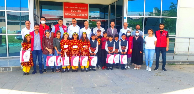 Solhan SHM, Folklor Kursu Öğrencilerini Sevindirdi