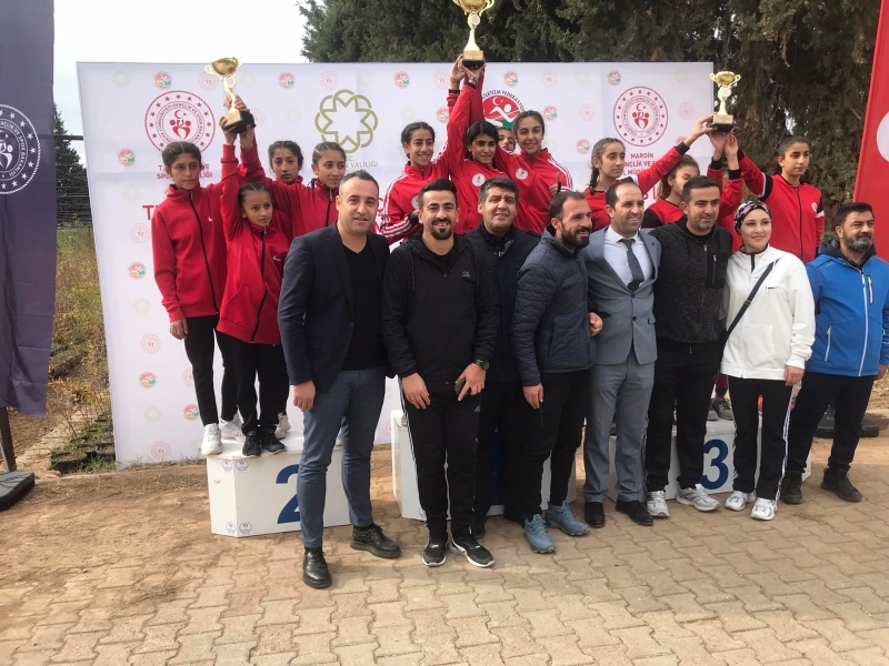 SOLHANLI 9 SPORCU ADINI YARI FİNALLERE YAZDIRDI