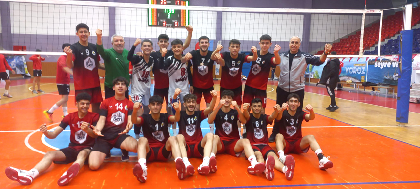 SPOR LİSESİ VOLEYBOL TAKIMI BÖLGE BİRİNCİSİ OLDU     