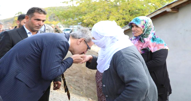 Vali Kadir Ekinci’den Köy Ziyareti