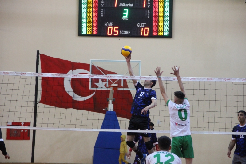 VOLEYBOL TURNUVASINDA FİNAL YAPILDI