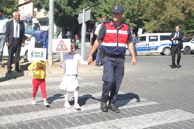 "Yaya Geçidi Nöbeti" Etkinliği Düzenlendi